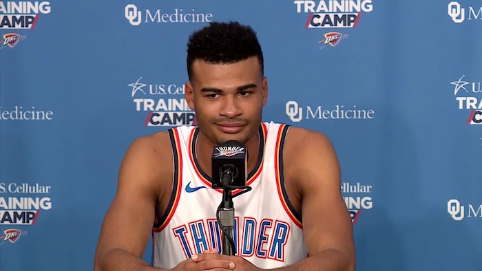 Timothé Luwawu-Cabarrot avec le Thunder d'Oklahoma City en NBA