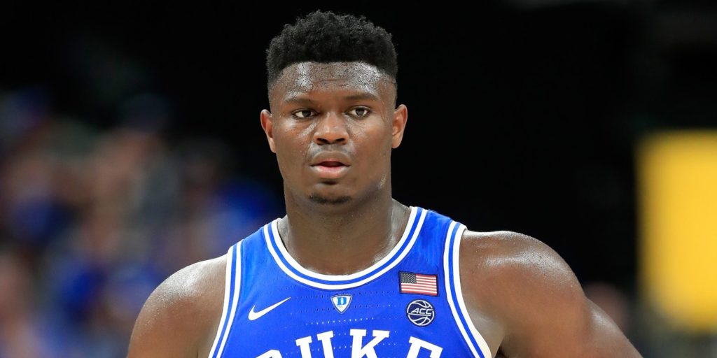 zion williamson sous le maillot de Duke à l'université