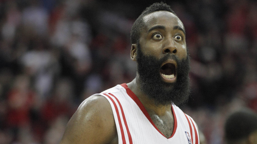 James Harden surpris par les rituels bizarres d'avant-match en NBA.