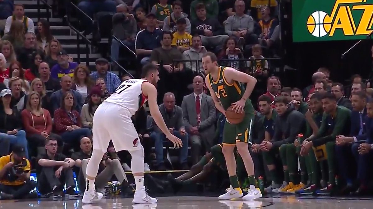 Joe Ingles face à Jusuf Nurkic