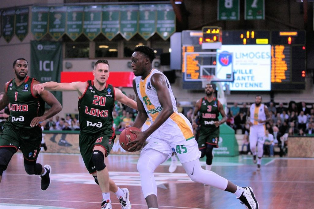 Sekou Doumbouya sous le maillot de Limoges