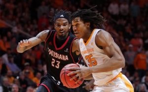 NCAA – Les Français de la nuit : Yves Pons maladroit mais victorieux avec Tennessee