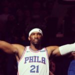 NBA – Joel Embiid révèle sa victime au training camp