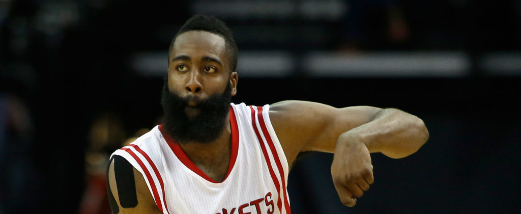 James Harden rejoint Michael Jordan et Ricky Barry