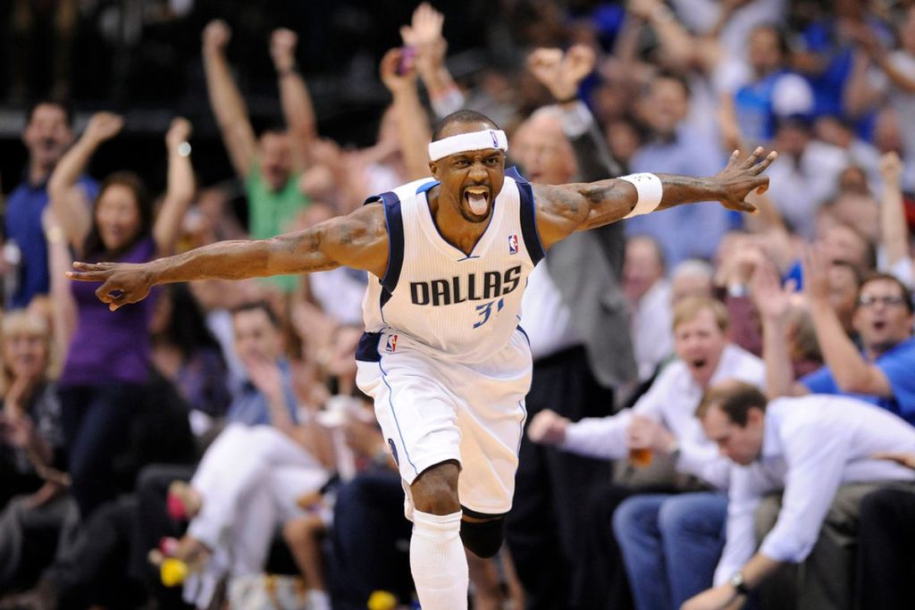 Jason Terry sortira de sa retraite si les Warriors, les Lakers ou les Mavericks l'appellent