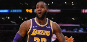 NBA – Un artiste reproduit la tête de LeBron James avec 720 Rubik&rsquo;s Cube !