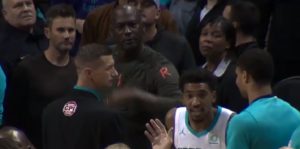 NBA – Michael Jordan corrige Malik Monk sur le bord de terrain