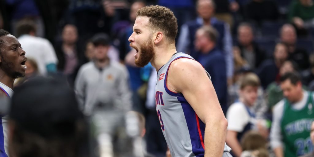 La tension était à son comble cette nuit pendant les prolongations entre les Pistons et les Timberwolves. Une tension telle qu'un fan des Wolves a été expulsé après un vif échange avec Blake Griffin