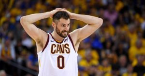 NBA – Kevin Love critique le comportement de Jimmy Butler