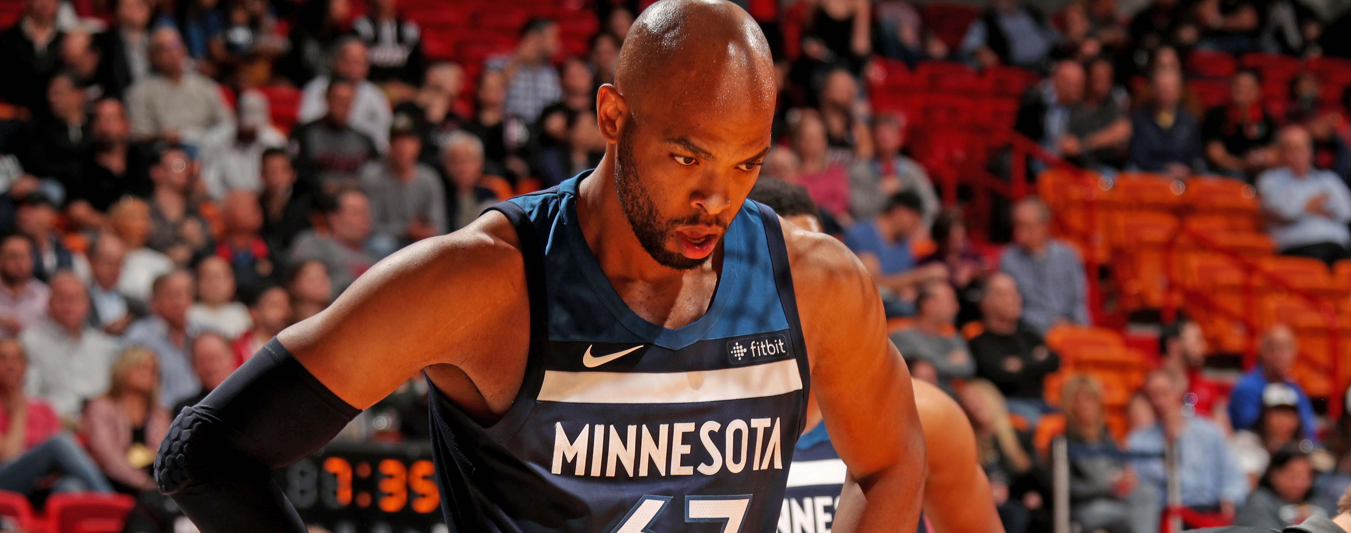 Le pilier des Wolves, Taj Gibson était absent cette nuit face aux Suns. Une absence due à un décès dans sa famille