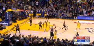 NBA – Stephen Curry rentre le panier de la victoire depuis… la touche