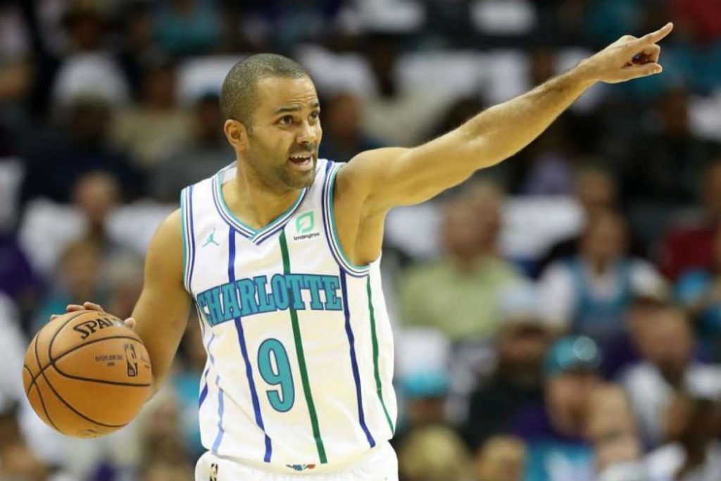 Tony Parker sous le maillot des Hornets