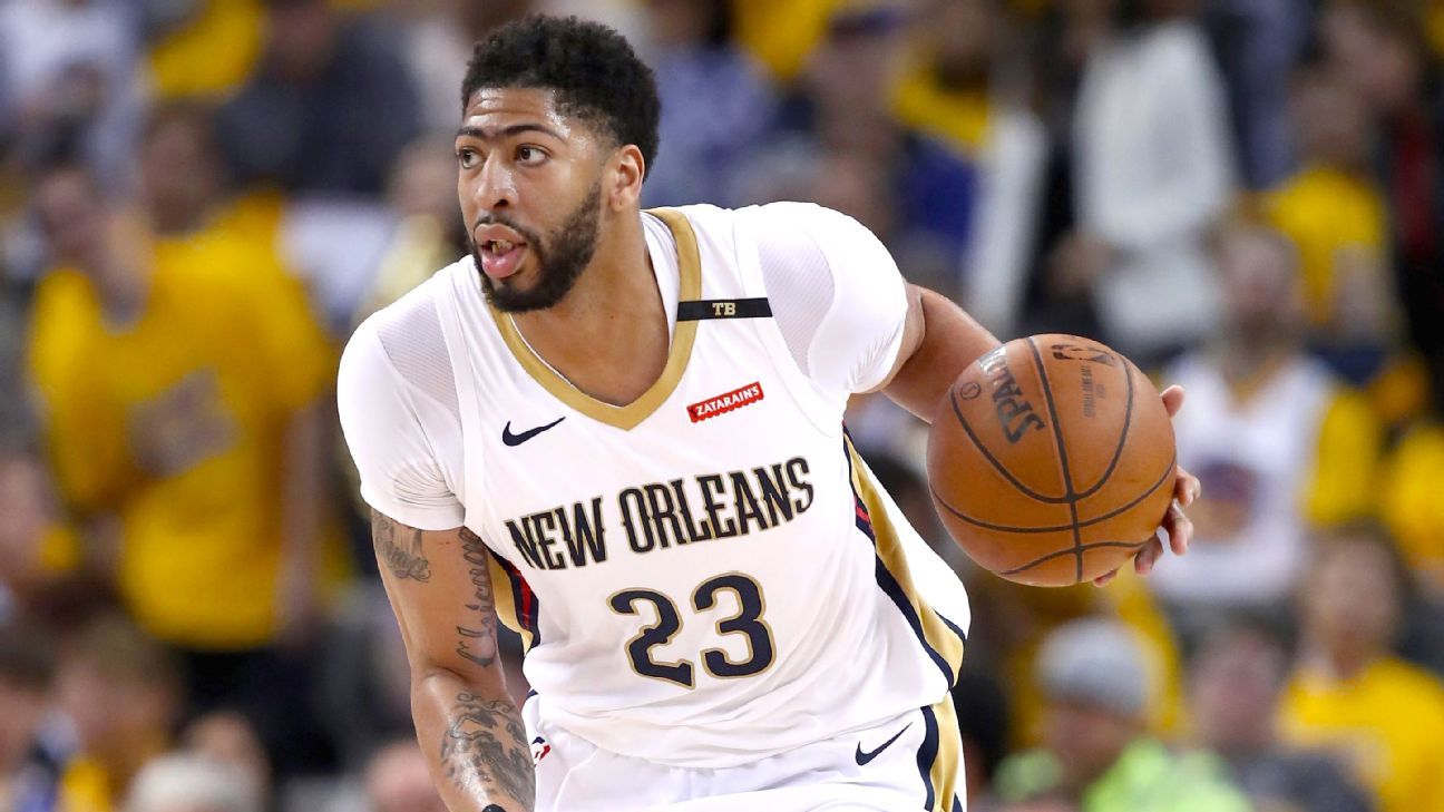 Anthony Davis tente d'éteindre les rumeurs de transfert et dit se concentrer sur les Pelicans