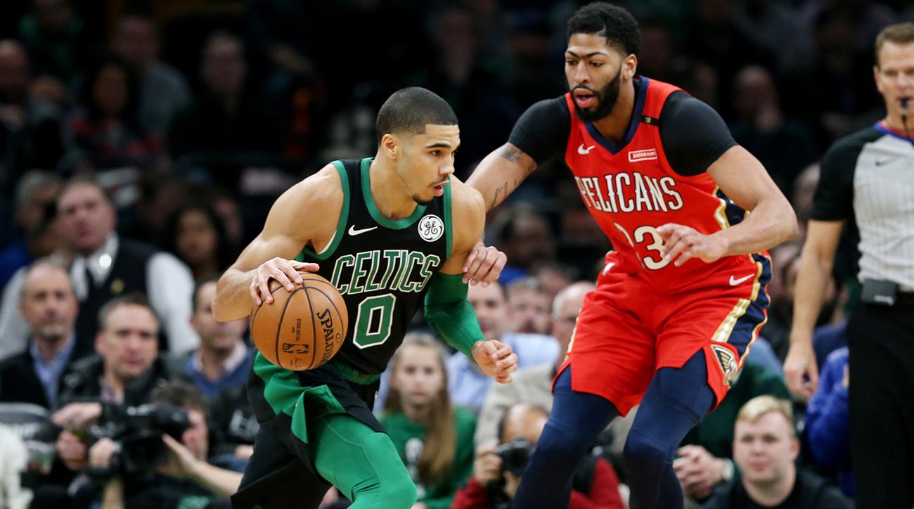 Jayson Tatum opposé à Anthony Davis durant le match entre Boston et New Orleans