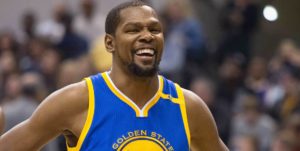 NBA – Kevin Durant accusé d’avoir fait du mal à la NCAA !