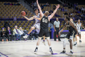 NCAA – Les Français de la nuit : Gosselin rate le double-double et la victoire