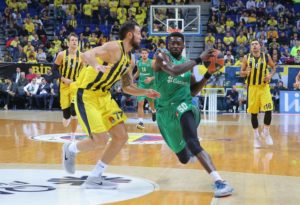 BSL – Michael Eric (Darussafaka) s’en prend à deux joueurs !