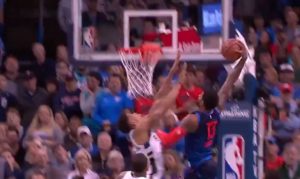NBA – Le poster monstrueux de Paul George sur Giannis pour sceller le match !