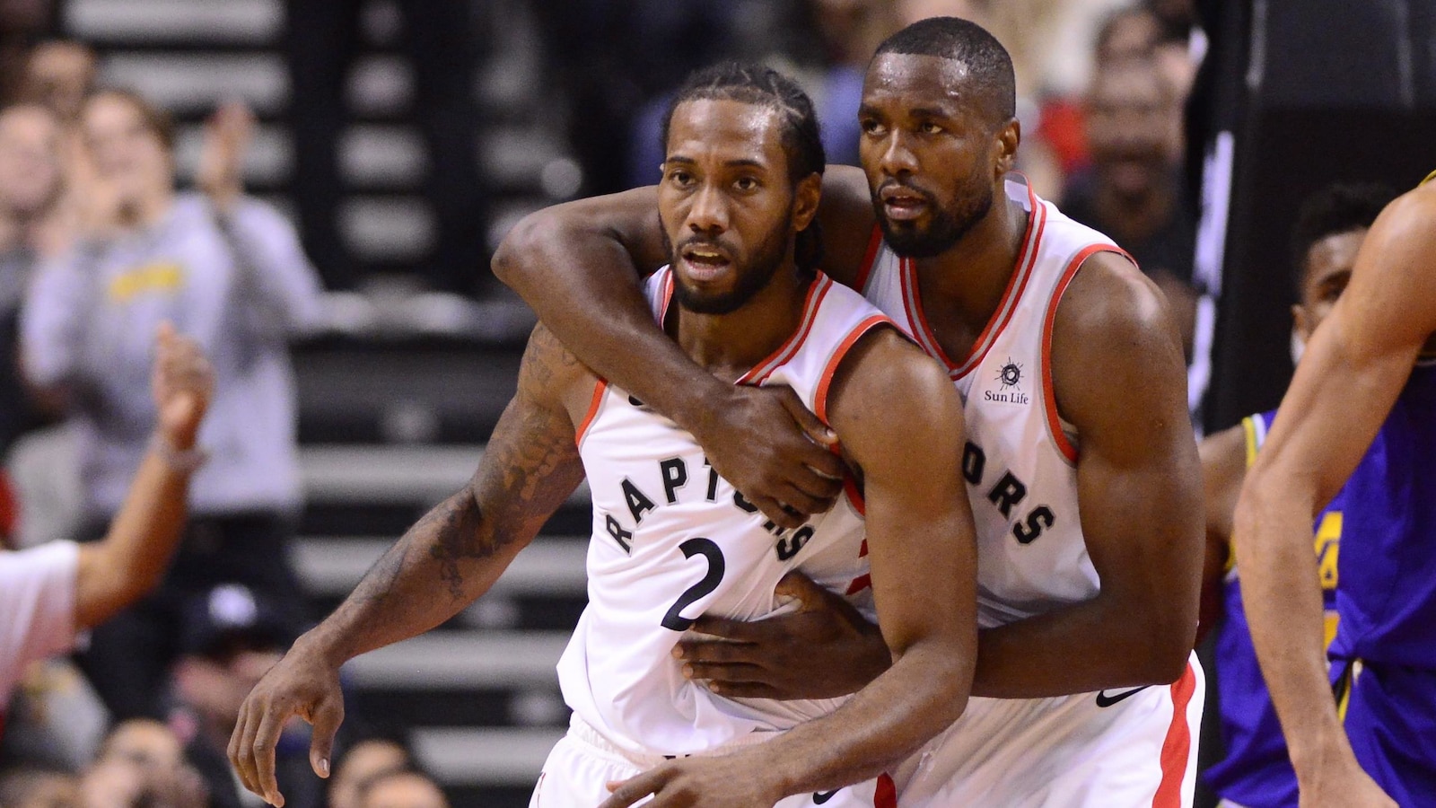 Kawhi Leonard et Serge Ibaka