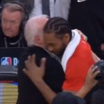 NBA – Gregg Popovich et Kawhi Leonard sont restés en contact