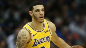 NBA – Lonzo Ball s’en prend aux Lakers dans son dernier morceau