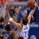 NBA – Top 10 : Luka Doncic tape la bise à Kevon Looney !