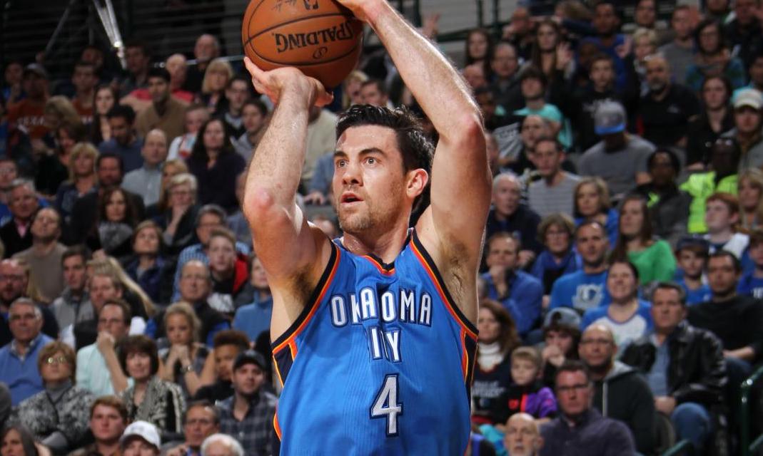 nick-collison-thunder-maillot retiré