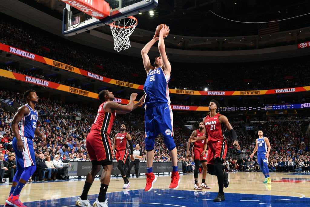 Boban Marjanovic sous le maillot des Sixers