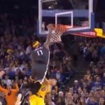 NBA – Le poster monstrueux de DeMarcus Cousins sur Kyle Kuzma !