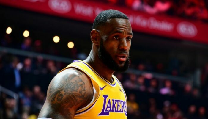 LeBron James sous le maillot des Lakers