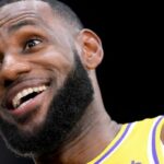 NBA – LeBron James explique comment il joue à 2K : « Ça énerve mes potes »