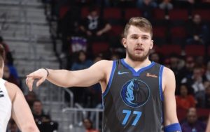 NBA – Luka Doncic va faire des examens pour son genou