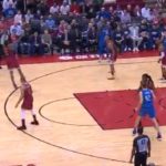 NBA – Luka Doncic plante un stepback… sur James Harden !