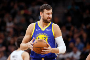 NBA – Le cadeau de bienvenue des arbitres à Andrew Bogut