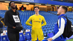 NBA – Joel Embiid essaie de recruter… Eden Hazard !