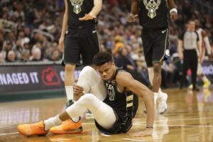 NBA – Frayeur à la cheville pour Giannis Antetokounmpo !