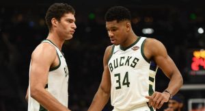 NBA – Giannis Antetokounmpo encense ses coéquipiers