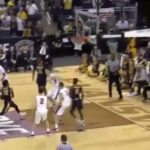 NCAA – Le dunk fou du top prospect NBA Ja Morant !