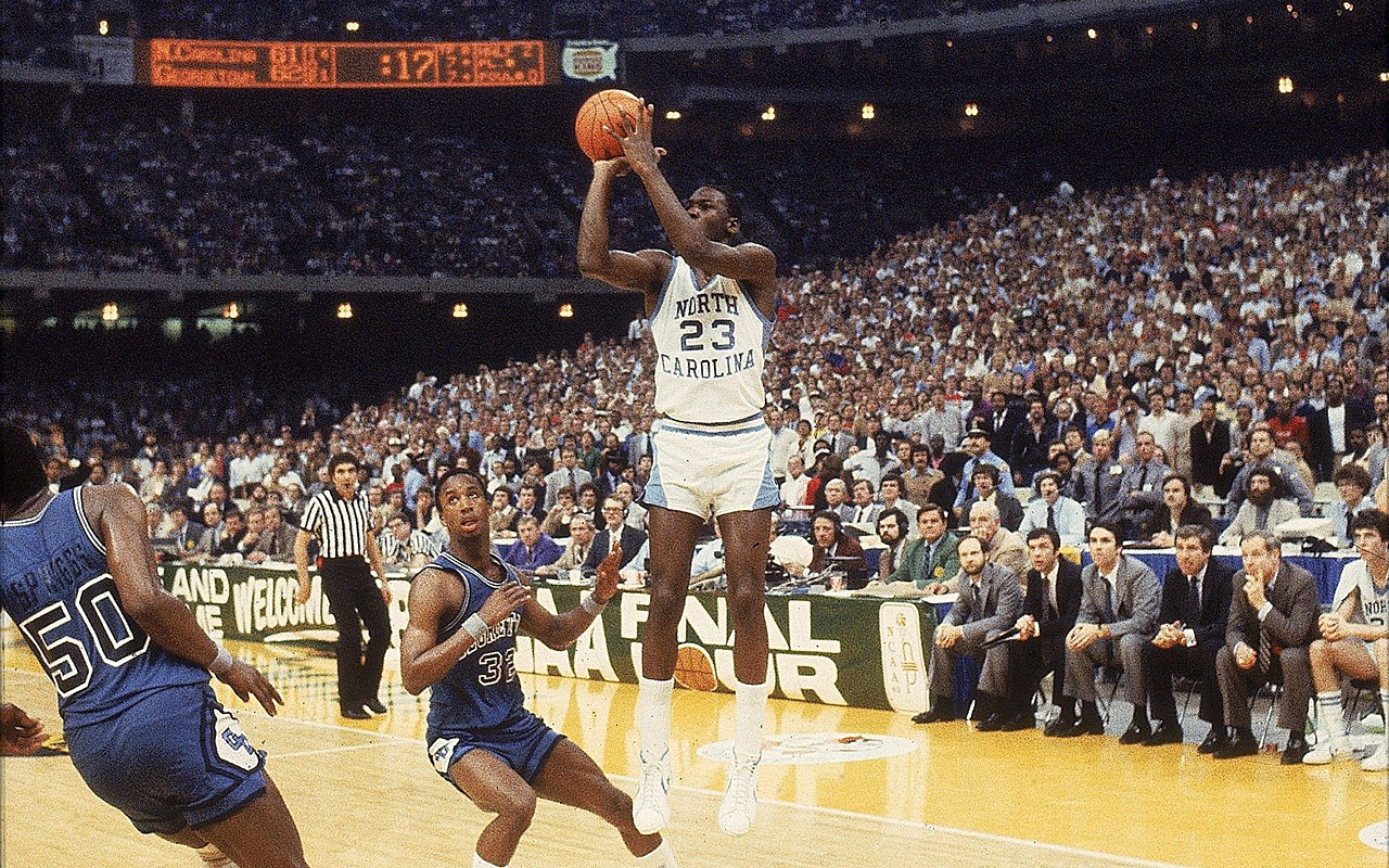 Michael Jordan crucifie Georgetown en finale du tournoi NCAA