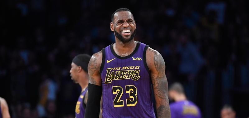 LeBron James sous le maillot des Lakers