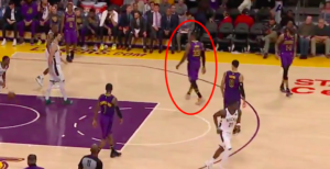 NBA – Frustré, LeBron James quitte le match avant la fin
