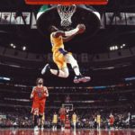 NBA – Les deux gros dunks de LeBron James face aux Bulls
