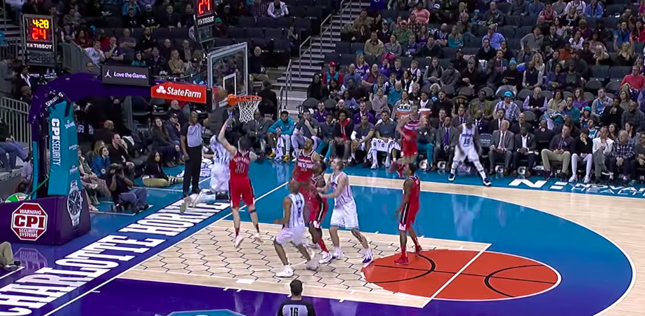 Marvin Williams Hornets dunk