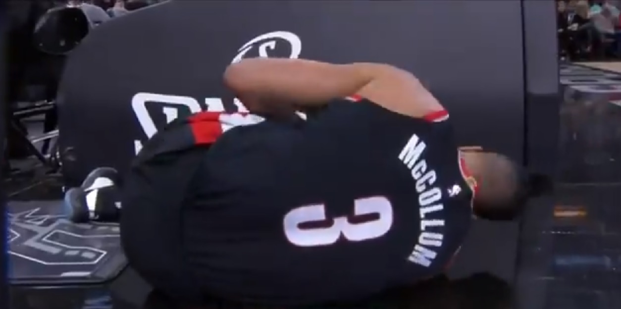 CJ McCollum a subi une chute inquiétante