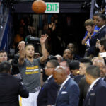 NBA – Le joueur à qui Steph Curry a volé son rite du tunnel shot