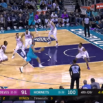 NBA – Top 10 : Nicolas Batum met KAT sur un poster !