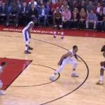 NBA – Ben Simmons contre le step-back de James Harden