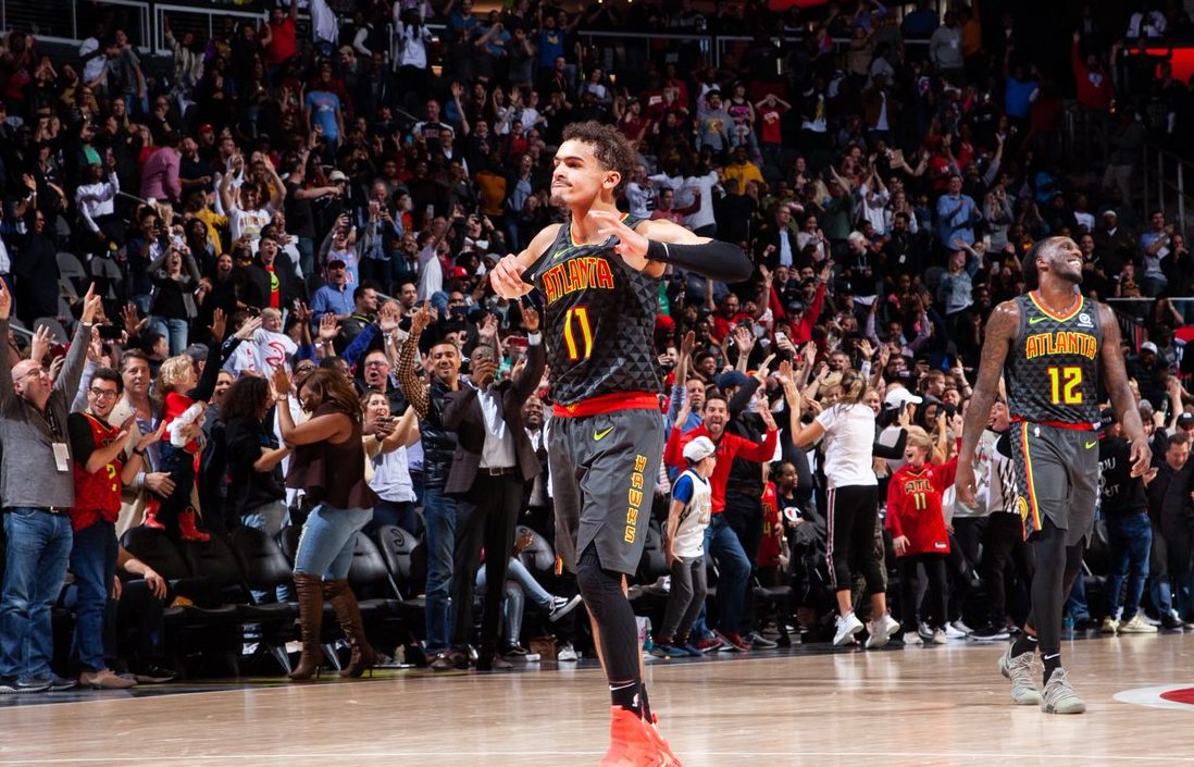 Trae Young devant les fans des Hawks