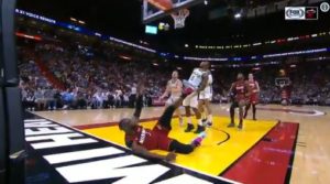 NBA – La très mauvaise chute de Dwyane Wade