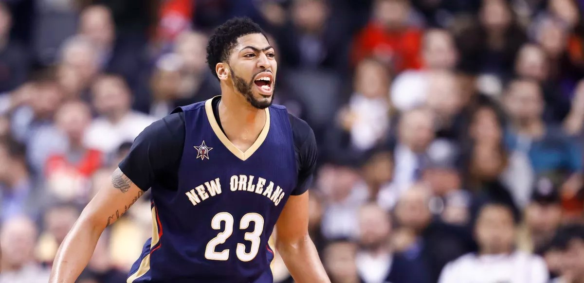 Anthony Davis a fait un doigt d'honneur à un fan qui l'aurait u=insulté à la fin du match des Pelicans contre les Hornets